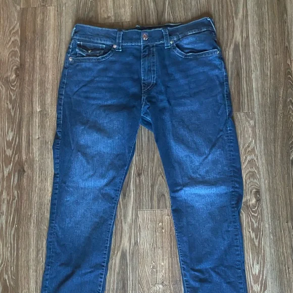 True Religion Jeans GENO Slim Jean Dark High Road Wash - Picture 2 of 8